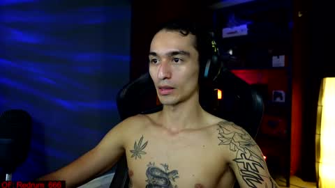 Snapshot of redrum_696 chatting on 12-16-24, 06:10 Red online show from 12-16-24, 06:10