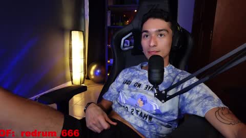 Snapshot of redrum_696 chatting on 01-10-25, 09:31 Red online show from 01-10-25, 09:31