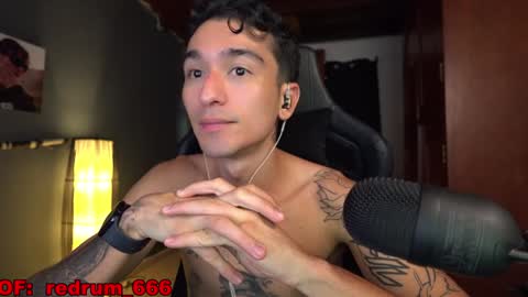 Snapshot of redrum_696 chatting on 01-15-25, 09:30 Red online show from 01-15-25, 09:30