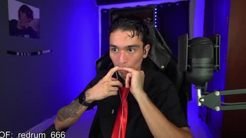 Snapshot of redrum_696 chatting on 01-28-25, 06:49 Red online show from 01-28-25, 06:49