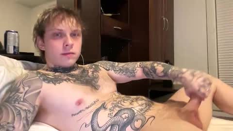 Snapshot of redrumbackwards chatting on 03-27-26, 08:26 redrum online show from 03-27-26, 08:26