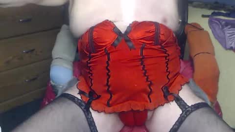 Red Satin Coat online show from 09-28-25, 03:56