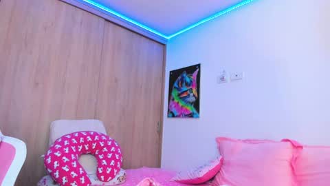 redski77 online show from 01-27-25, 06:19