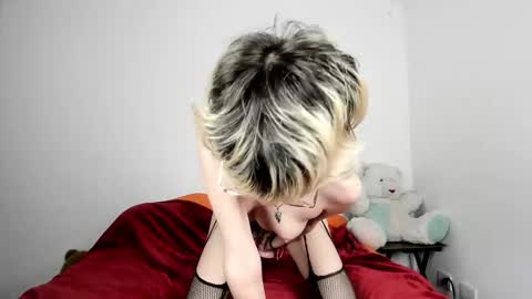 Beth  online show from 03-04-25, 10:49