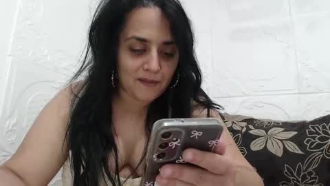 Snapshot of reeapassion chatting on 11-09-25, 07:23 Reea online show from 11-09-25, 07:23