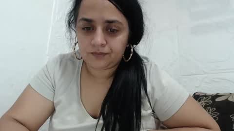 Snapshot of reeapassion chatting on 11-21-25, 08:51 Reea online show from 11-21-25, 08:51