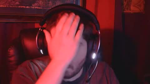 Snapshot of reecoiled chatting on 11-26-25, 03:13 reecoiled online show from 11-26-25, 03:13