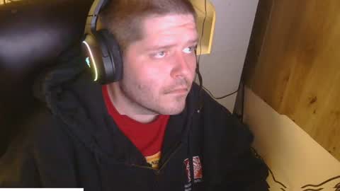 Snapshot of reecoiled chatting on 06-14-26, 06:15 reecoiled online show from 06-14-26, 06:15