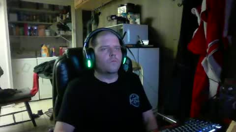 Snapshot of reecoiled chatting on 07-02-26, 01:28 reecoiled online show from 07-02-26, 01:28