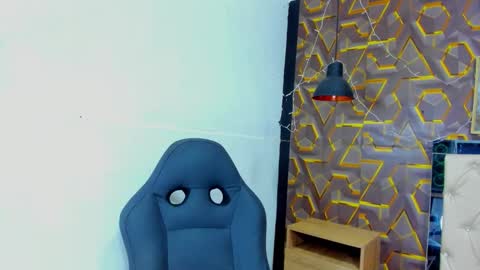 reed_kitty online show from 12-16-25, 05:51