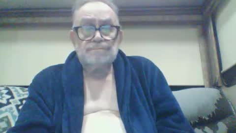 Snapshot of reese960384 chatting on 01-06-26, 09:13 reese960384 online show from 01-06-26, 09:13