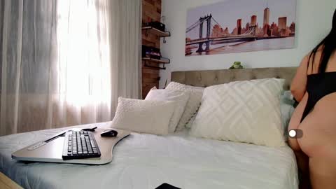 Yanella online show from 03-02-25, 03:05