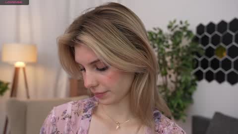 JessyinCherri yang online show from 12-14-24, 07:18