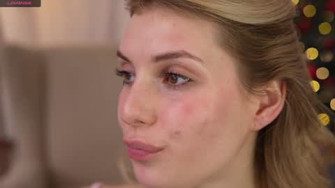 JessyinCherri yang online show from 12-27-24, 10:23