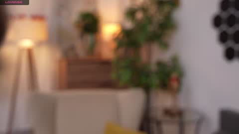 JessyinCherri yang online show from 01-20-25, 10:40