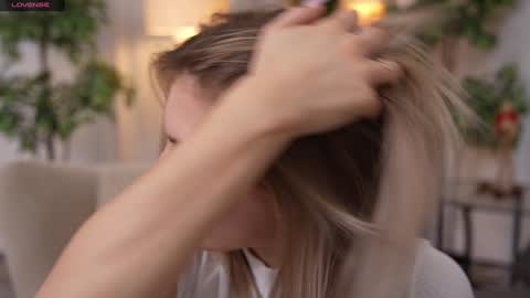 JessyinCherri yang online show from 01-24-25, 07:30