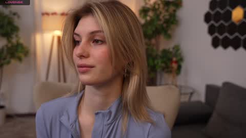 JessyinCherri yang online show from 02-07-25, 07:18