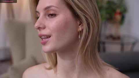 JessyinCherri yang online show from 02-08-25, 10:18