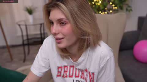 JessyinCherri yang online show from 02-16-25, 10:21