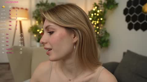 JessyinCherri yang online show from 03-03-25, 06:59