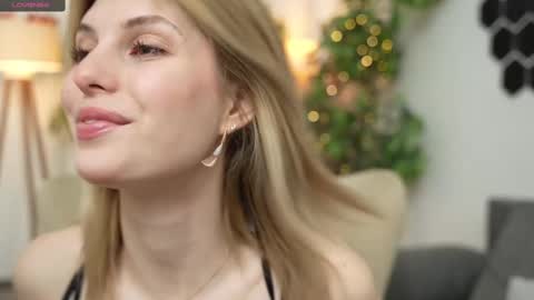 JessyinCherri yang online show from 03-09-25, 07:23