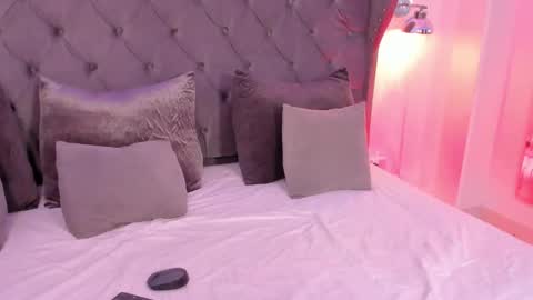 Regina  online show from 02-22-26, 10:03