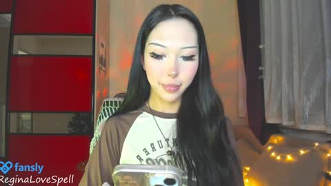 Snapshot of reginainspace chatting on 02-02-25, 09:34 Regina online show from 02-02-25, 09:34