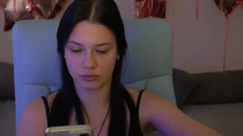 Snapshot of reginawine chatting on 09-11-25, 01:55 ReginaWine online show from 09-11-25, 01:55