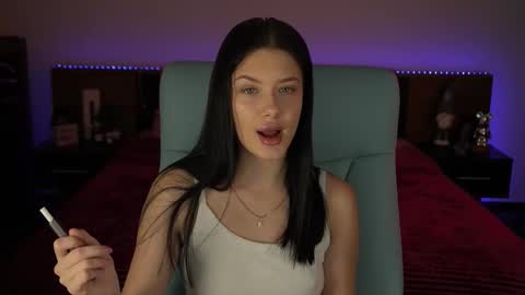 Snapshot of reginawine chatting on 10-31-25, 06:09 ReginaWine online show from 10-31-25, 06:09