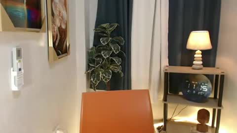 regine online show from 02-03-26, 02:53