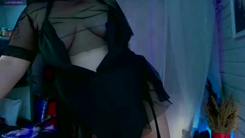 Snapshot of reicat chatting on 02-10-25, 11:46 Karina online show from 02-10-25, 11:46