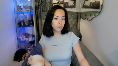 reighnempress online show from 10-23-25, 02:44