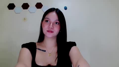 Snapshot of reignxxxx chatting on 05-25-26, 02:01 Rei online show from 05-25-26, 02:01