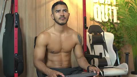 Reik online show from 04-08-26, 12:27