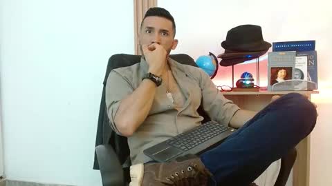   REIKO  online show from 11-25-25, 02:39