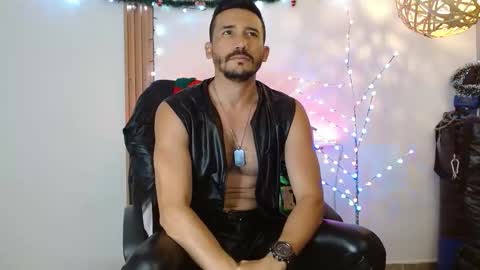   REIKO  online show from 12-17-25, 04:02