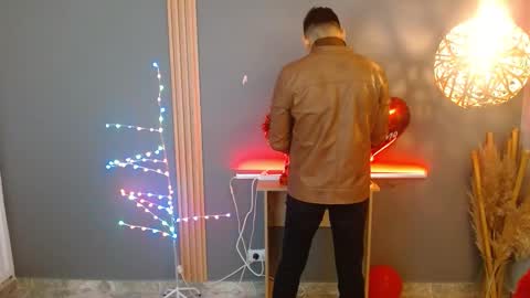   REIKO  online show from 02-16-26, 02:13