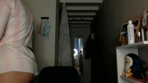 Snapshot of reilbelll chatting on 10-03-25, 02:25 Bell online show from 10-03-25, 02:25