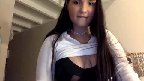 Snapshot of reilbelll chatting on 10-11-25, 12:32 Bell online show from 10-11-25, 12:32