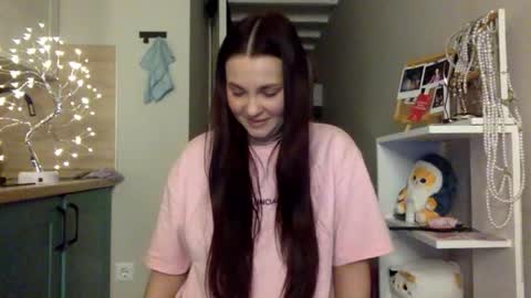 Snapshot of reilbelll chatting on 11-09-25, 10:19 Bell online show from 11-09-25, 10:19