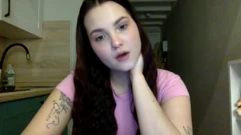 Snapshot of reilbelll chatting on 12-13-25, 09:20 Bell online show from 12-13-25, 09:20