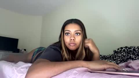 Snapshot of reinarica chatting on 02-26-26, 05:17 reinarica online show from 02-26-26, 05:17