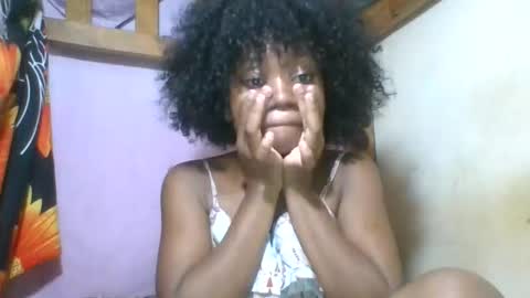 Snapshot of reinechi chatting on 05-25-26, 04:46 Reinechi online show from 05-25-26, 04:46