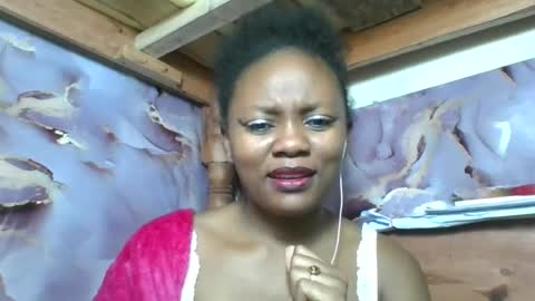Snapshot of reinechi chatting on 06-11-26, 11:36 Reinechi online show from 06-11-26, 11:36
