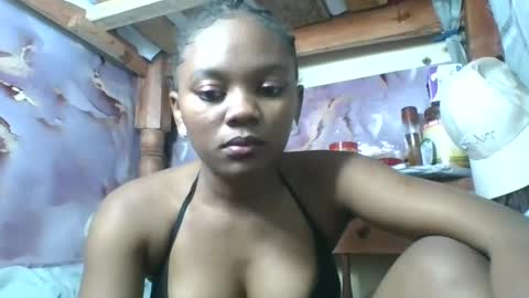 Snapshot of reinechi chatting on 06-23-26, 01:53 Reinechi online show from 06-23-26, 01:53