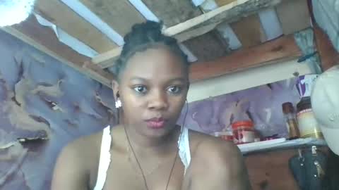 Snapshot of reinechi chatting on 06-25-26, 08:57 Reinechi online show from 06-25-26, 08:57