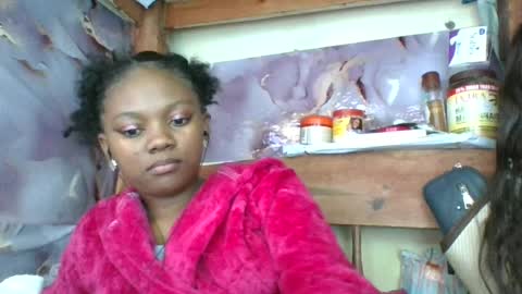 Snapshot of reinechi chatting on 06-26-26, 09:41 Reinechi online show from 06-26-26, 09:41