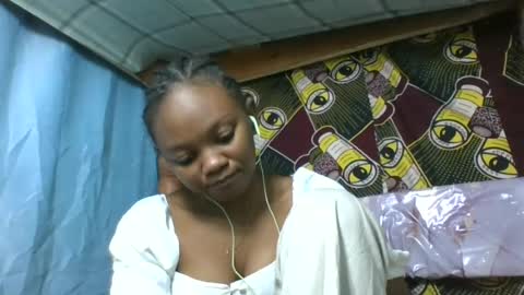 Snapshot of reinechi chatting on 07-05-26, 02:13 Reinechi online show from 07-05-26, 02:13