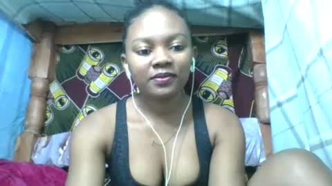 Snapshot of reinechi chatting on 07-08-26, 07:13 Reinechi online show from 07-08-26, 07:13