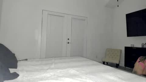 Priscilla online show from 01-17-26, 01:21